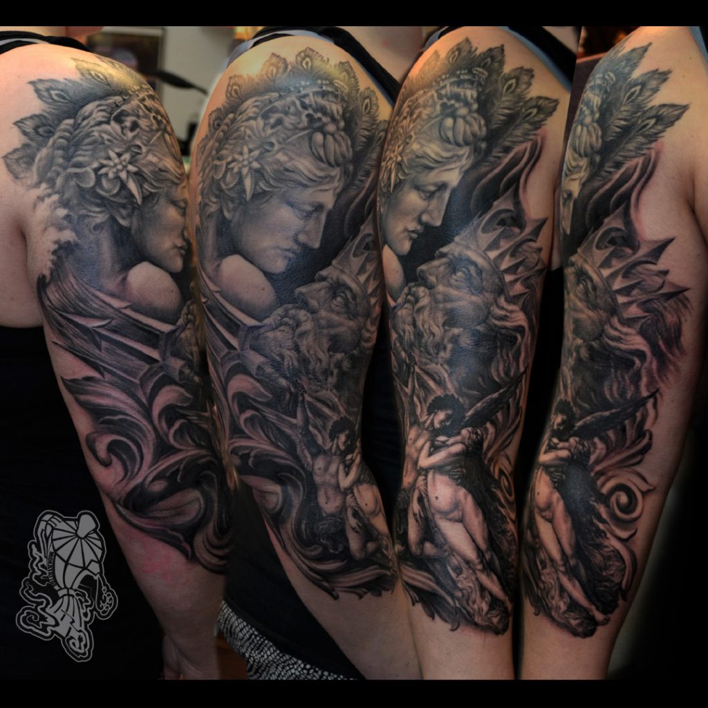 Moka_guest_tattoo_noir_gris_epaule2