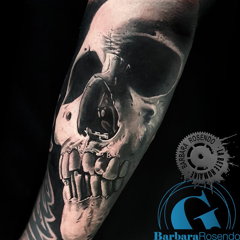 meilleure-tatoueuse-paris-barbara-rosendo-tatouage-skull-crane-tattoo
