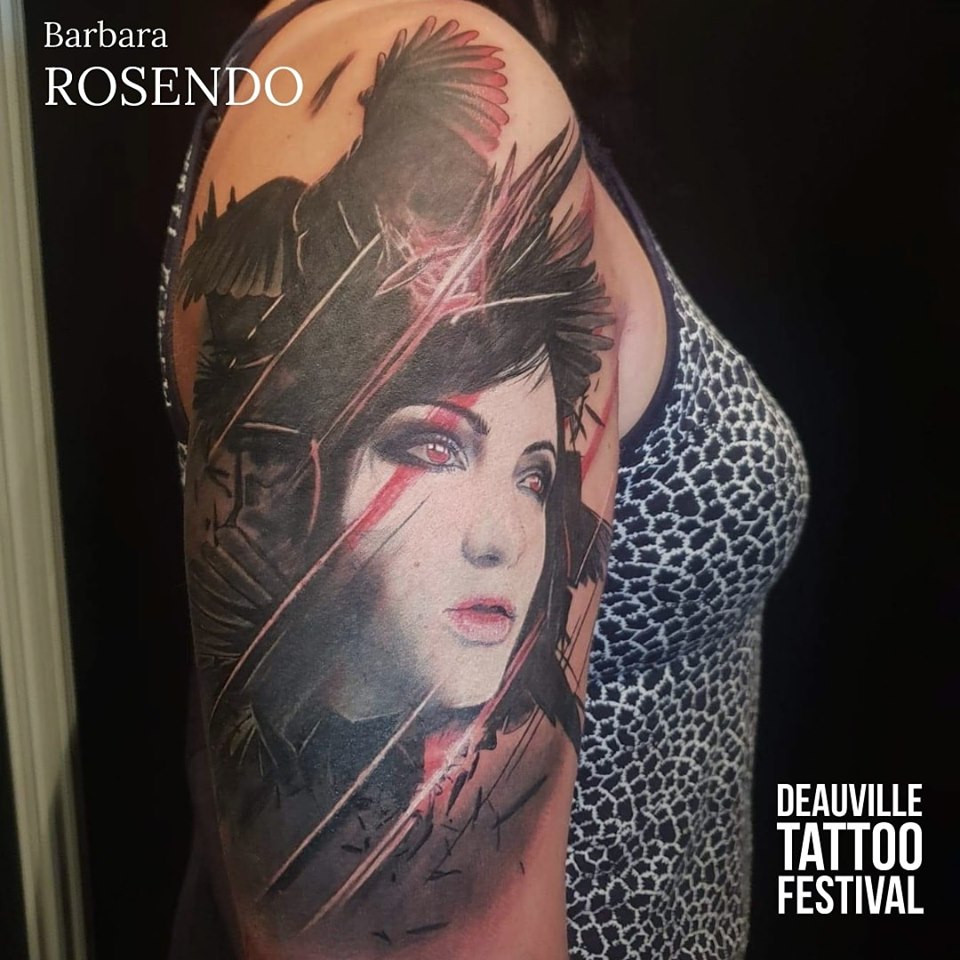 meilleure-tatoueuse-paris-barbara-rosendo-tatouage-portrait-femme-oiseaux-tattoo