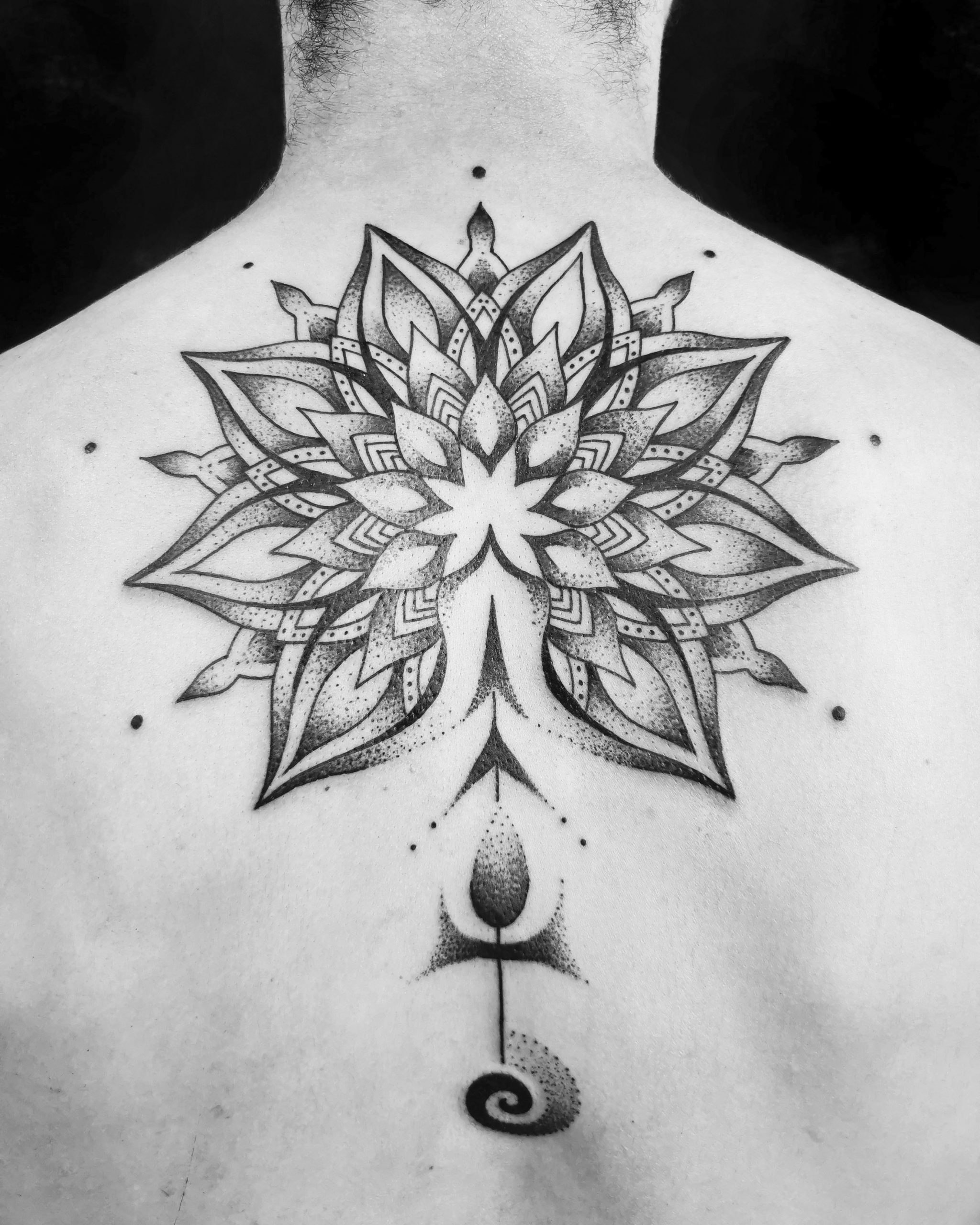 baybay-blondy-tatoueuse-studio-tatouage-paris-bete-humaine