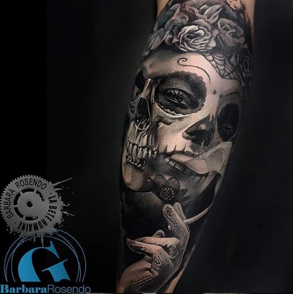 meilleure-tatoueuse-paris-barbara-rosendo-tatouage-catrina-cigarette-tattoo