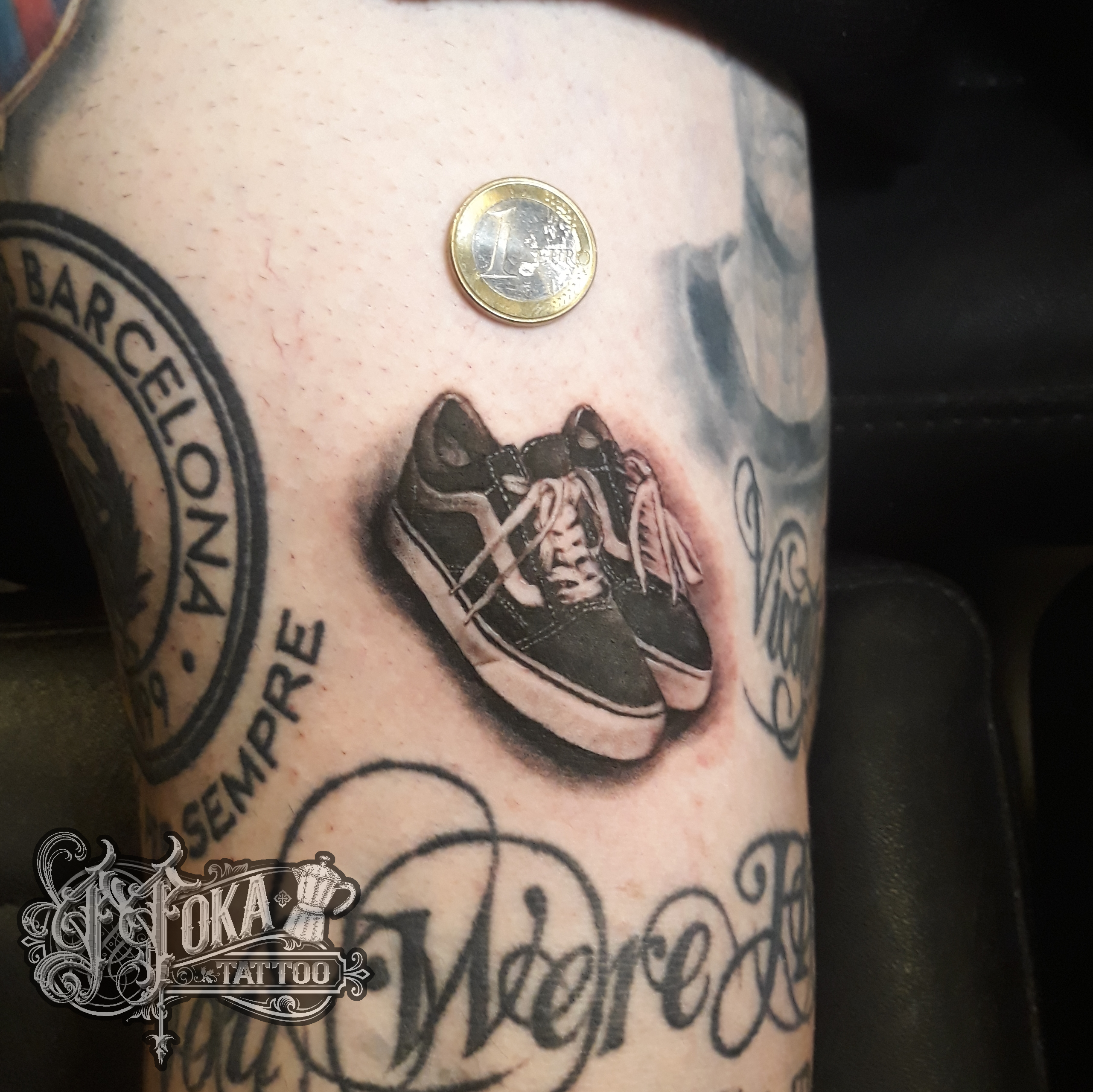 tatoueur-guest-paris-moka-tatouage-vans-chaussures-tattoo