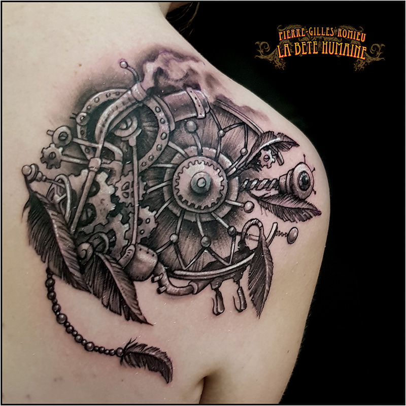 meilleur-tatoueur-paris-pierre-gilles-romieu-tatouage-dreamcatcher-steampunk-tattoo