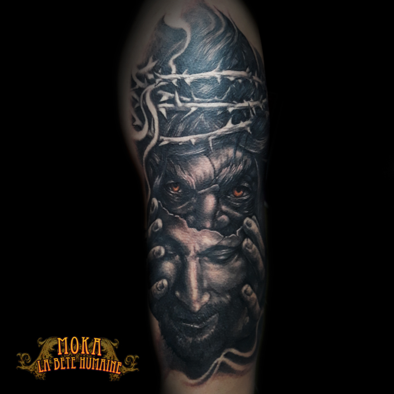 moka-tatoueur-paris-realiste-style-realisme-tatouage-tattoo-christ-couronne