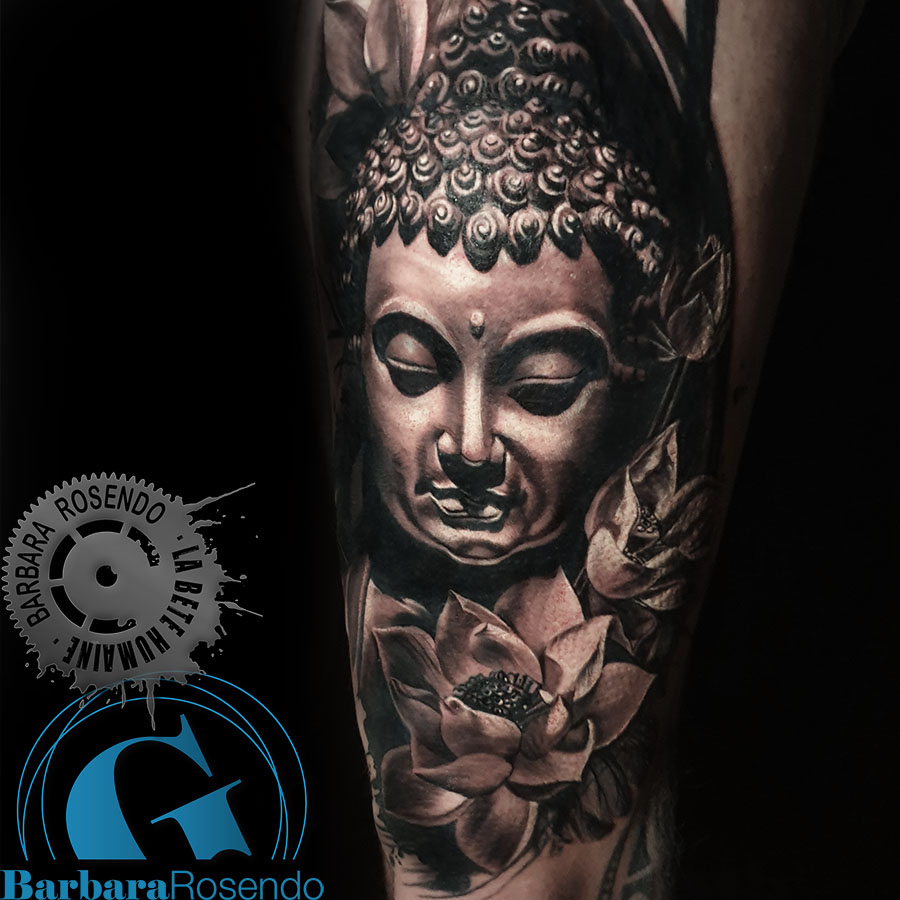 meilleure-tatoueuse-paris-barbara-rosendo-tatouage-bouddha-fleurs-tattoo