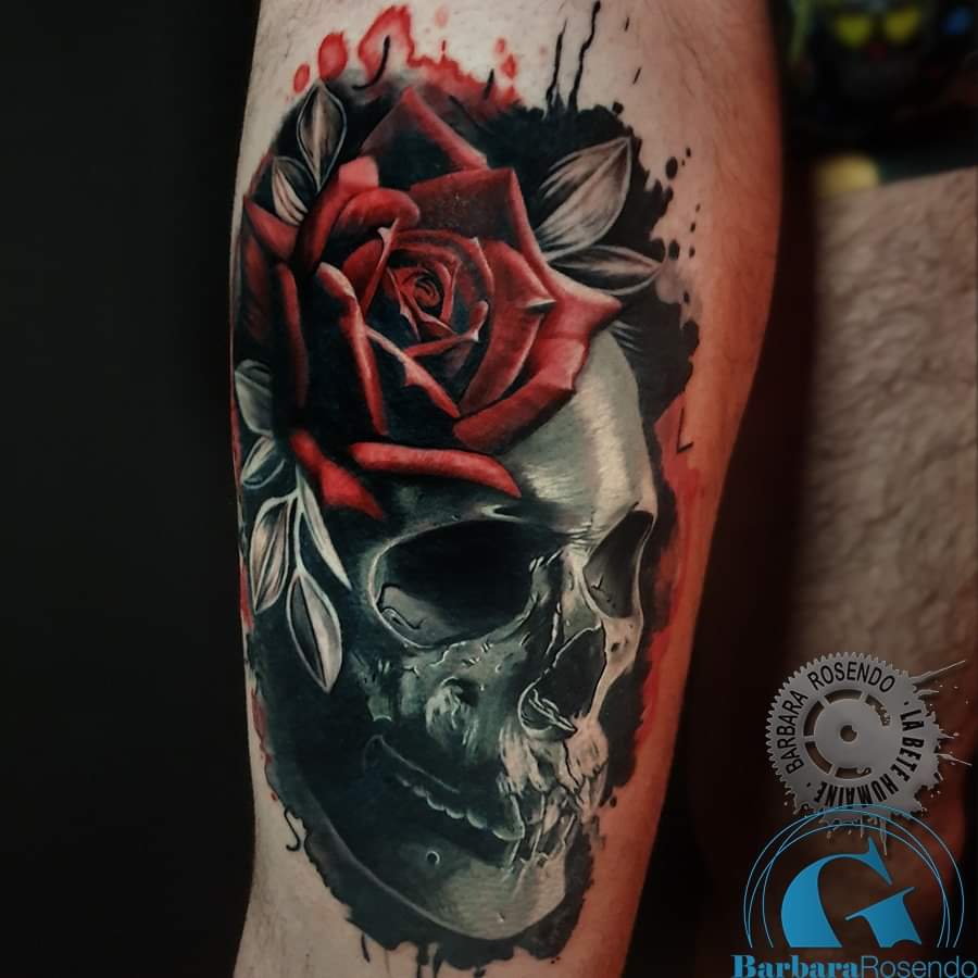 meilleure-tatoueuse-paris-barbara-rosendo-tatouage-crane-skull-rose-rouge-tattoo