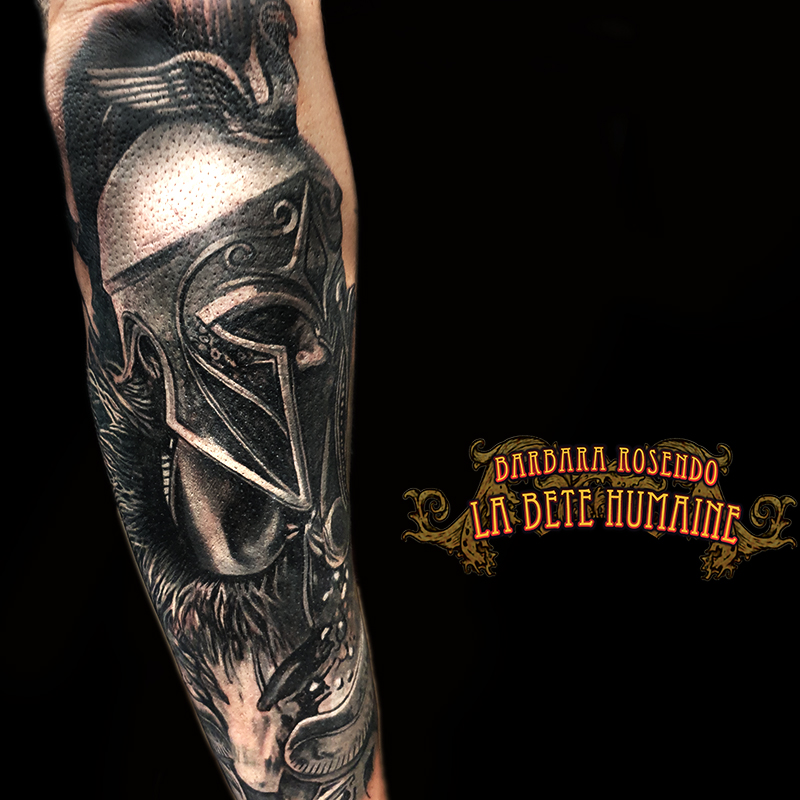 meilleure-tatoueuse-paris-barbara-rosendo-tatouage-tattoo-spartiate