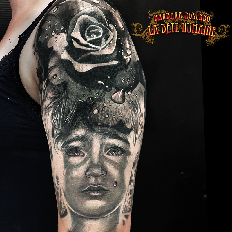 meilleure-tatoueuse-paris-barbara-rosendo-tatouage-tattoo-fille-larmes