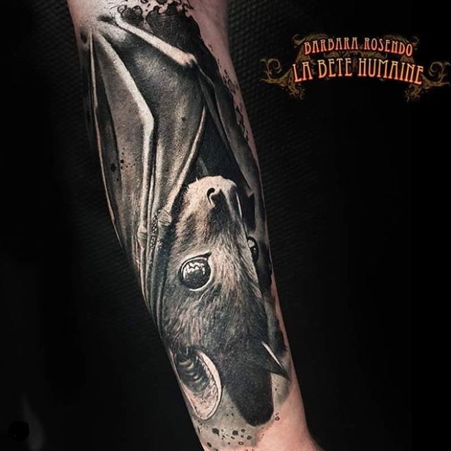 meilleure-tatoueuse-paris-barbara-rosendo-tatouage-tattoo-bat-chauve-souris