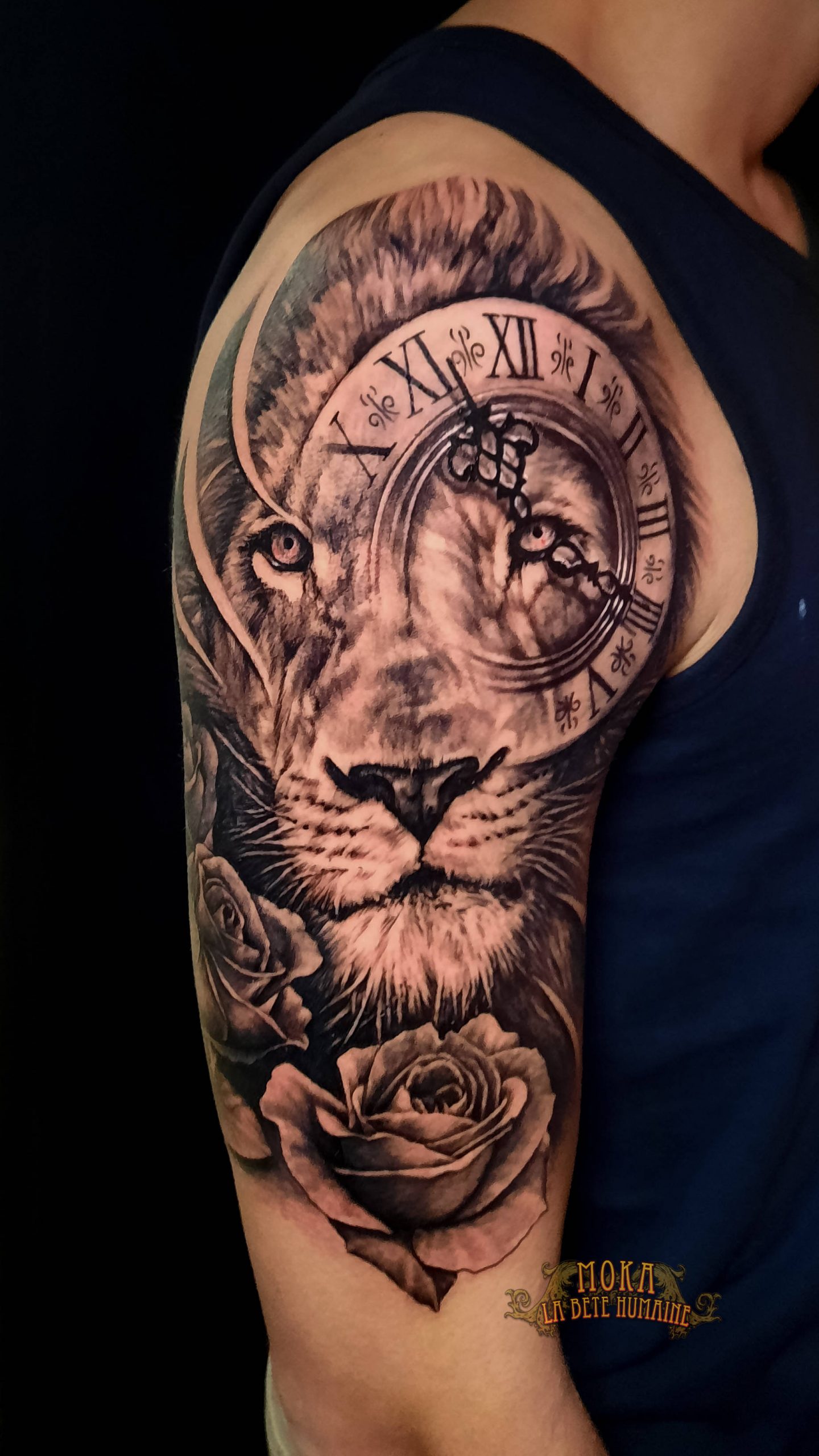 20-moka-tatoueur-paris-realiste-style-realisme-tatouage-tattoo-lion-temps