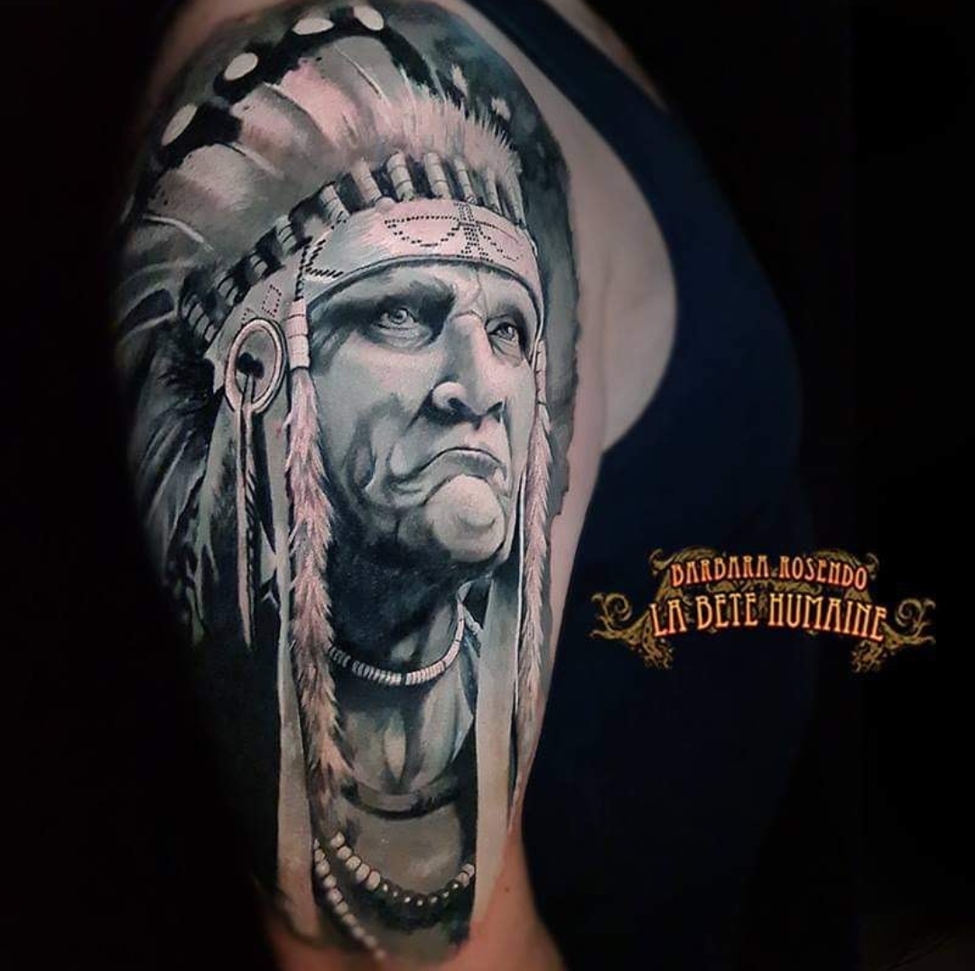 meilleure-tatoueuse-paris-barbara-rosendo-tatouage-tattoo-indien-plumes