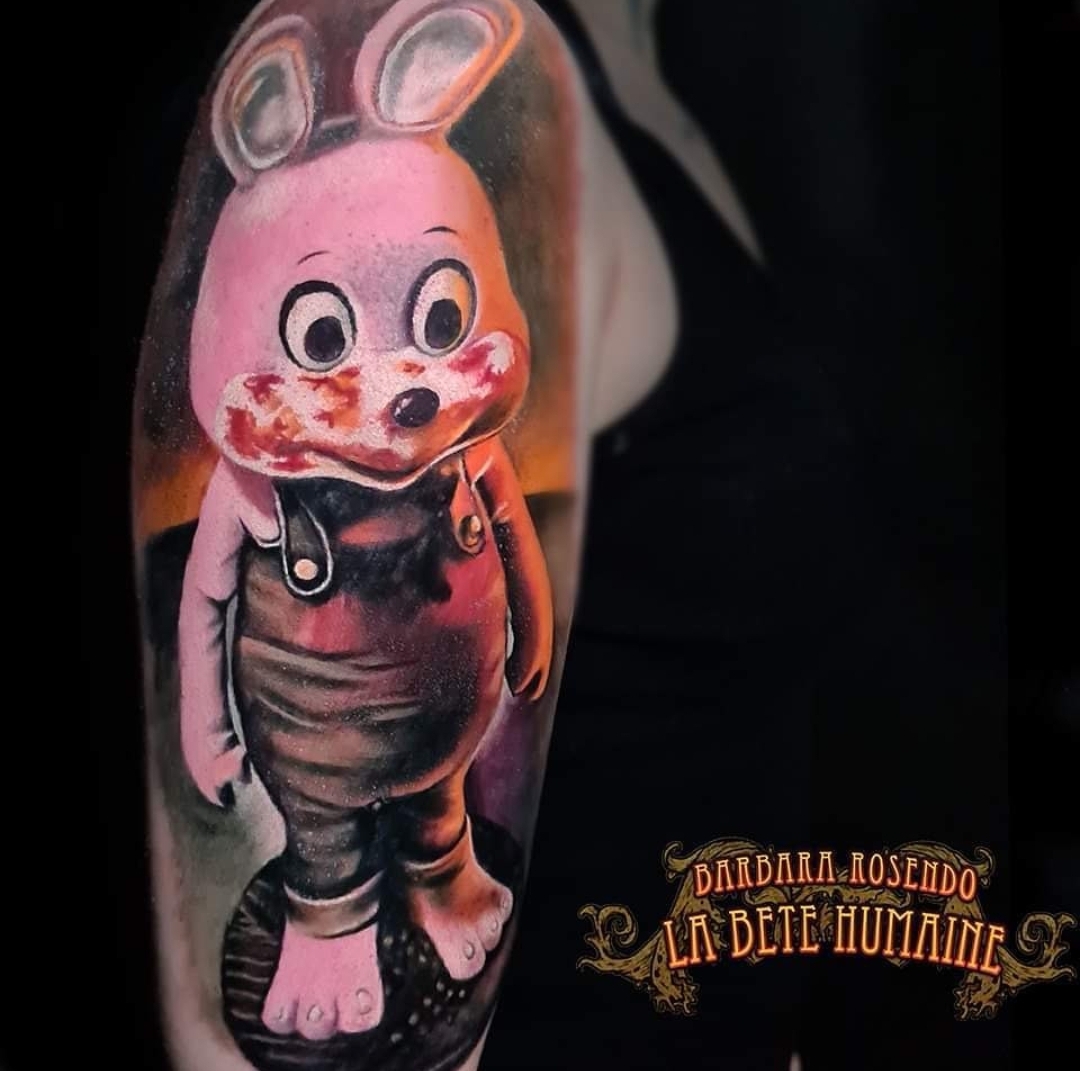 meilleure-tatoueuse-paris-barbara-rosendo-tatouage-tattoo-peluche-sang
