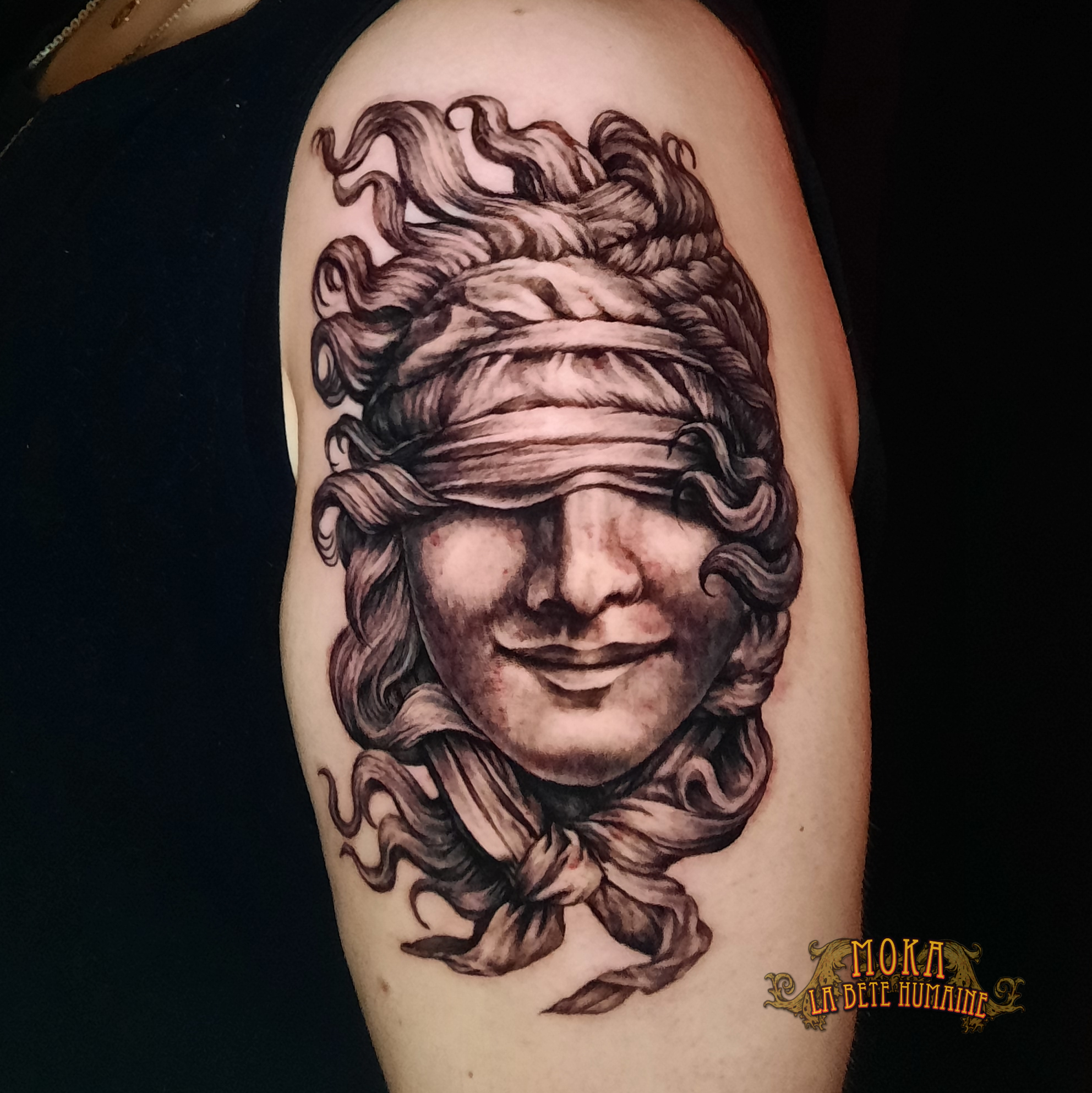 moka-tatoueur-paris-realiste-style-realisme-tatouage-tattoo-themis