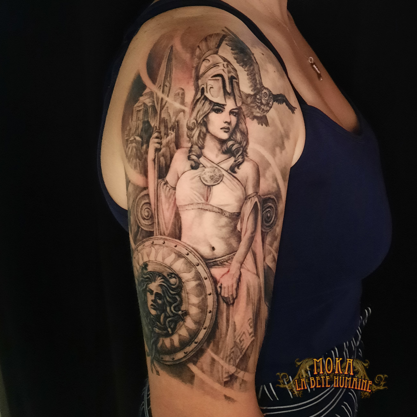 moka-tatoueur-paris-realiste-style-realisme-tatouage-tattoo-athena-meduse