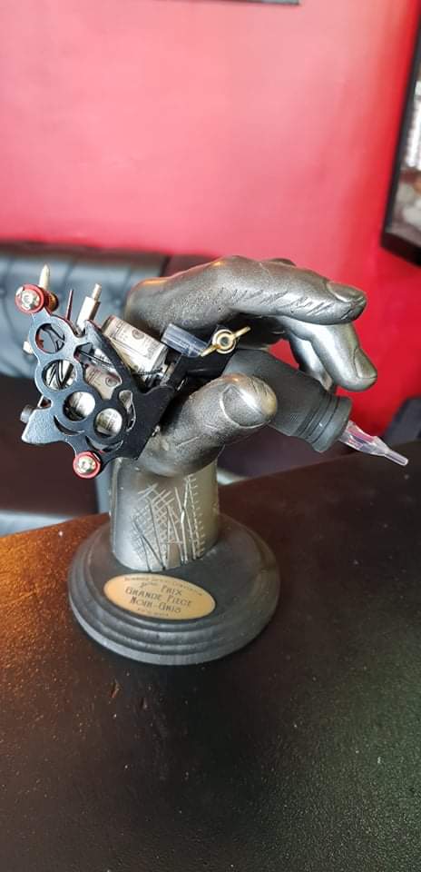 studio-tatouage-paris-tatoueuse-tatoueur-stallone