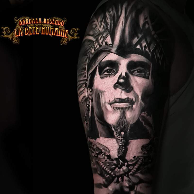 meilleure-tatoueuse-paris-barbara-rosendo-tatouage-tattoo-portrait-coiffe