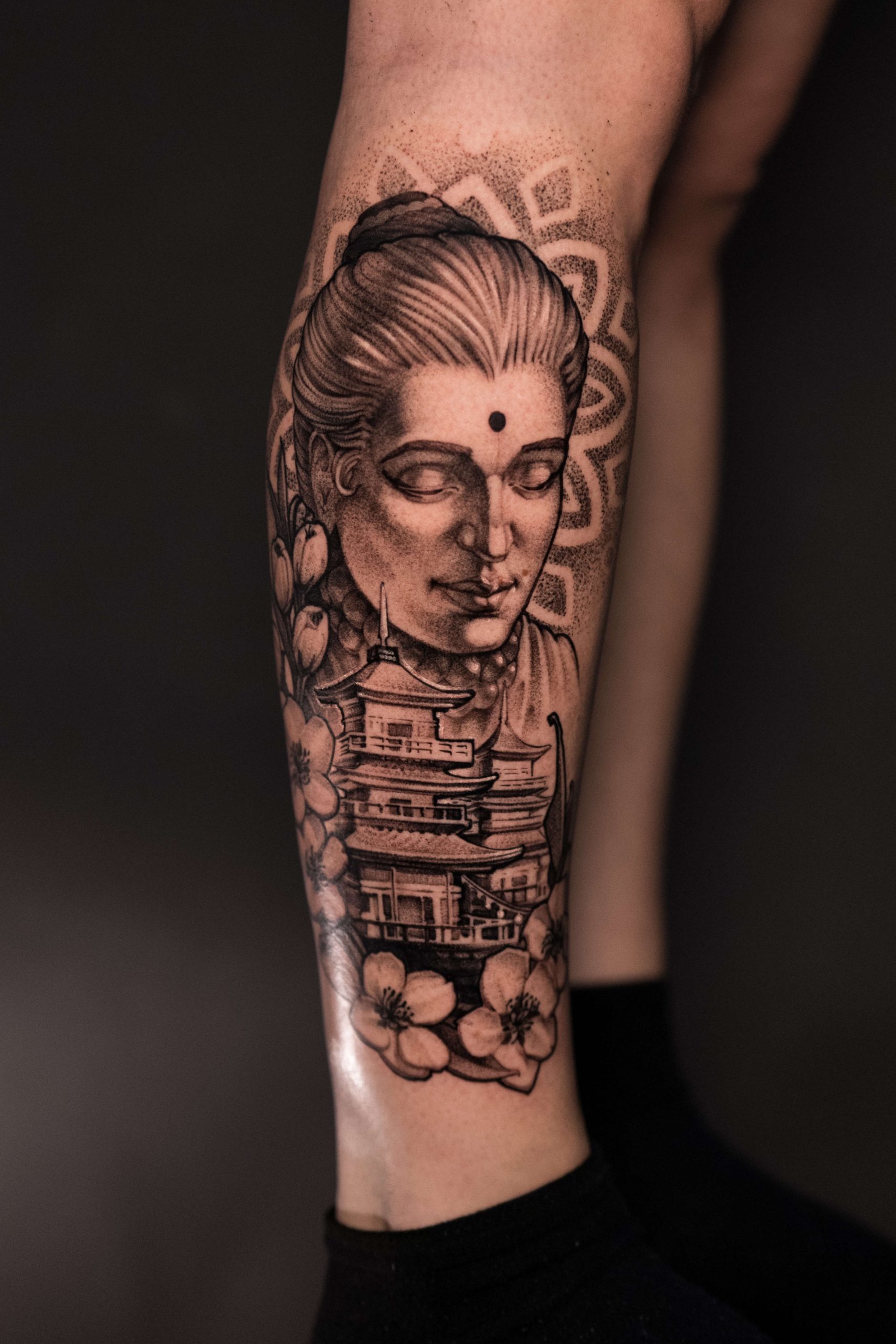 guest-paris-bete-humaine-vladimir-vynosliv-tatoueur-russe_2