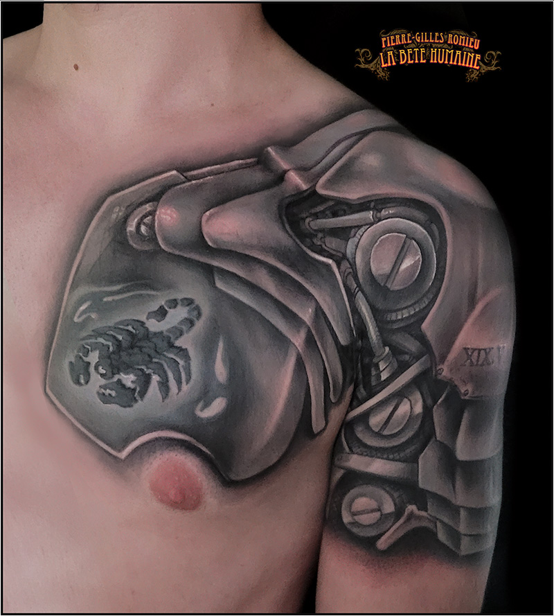 Pierre-Gilles Romieu, tatoueur à Paris - Tatouage biomécanique inspiré du manga Fullmetal Alchemist