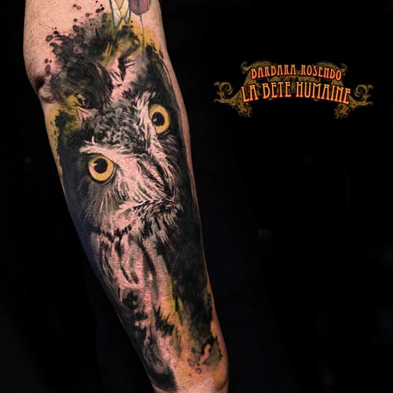 Barbara Rosendo, tatoueuse à Paris - Tête de hibou aux yeux écarquillés
