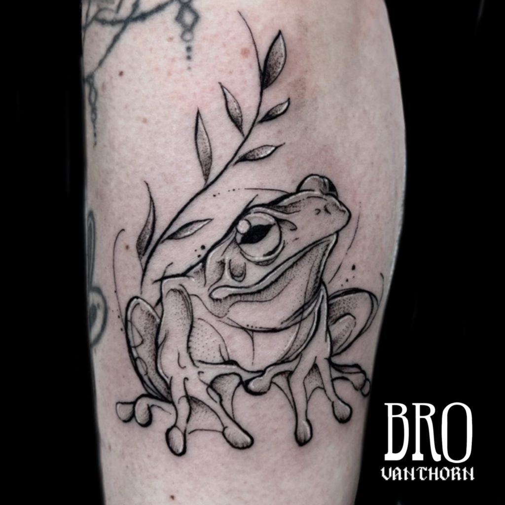 Bro Vanthorn, tatoueur à Paris - Petite rainette sketchy