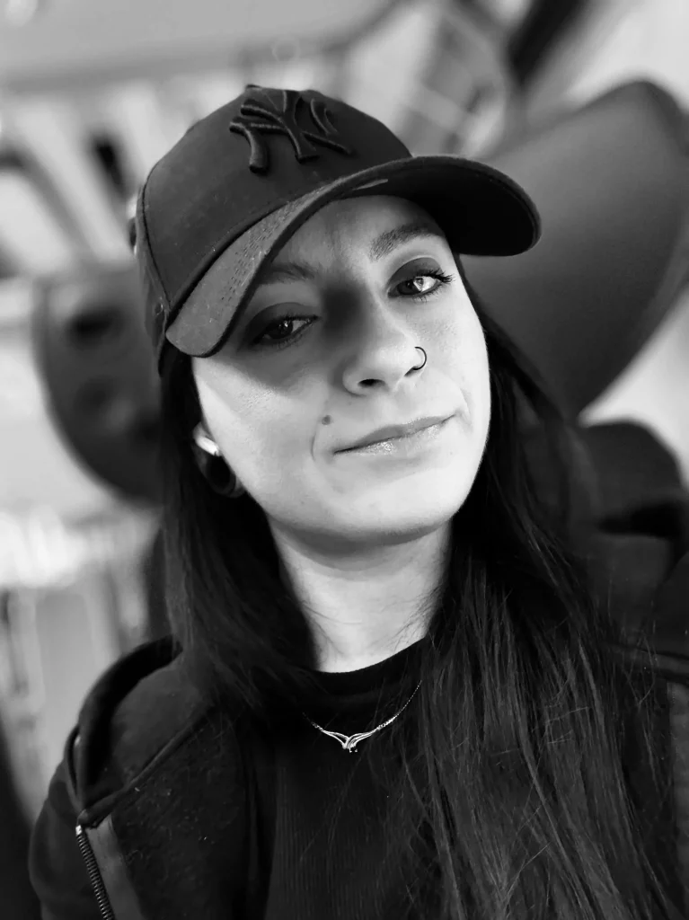 Salomé, nouvelle tatoueuse à La Bête Humaine à Paris